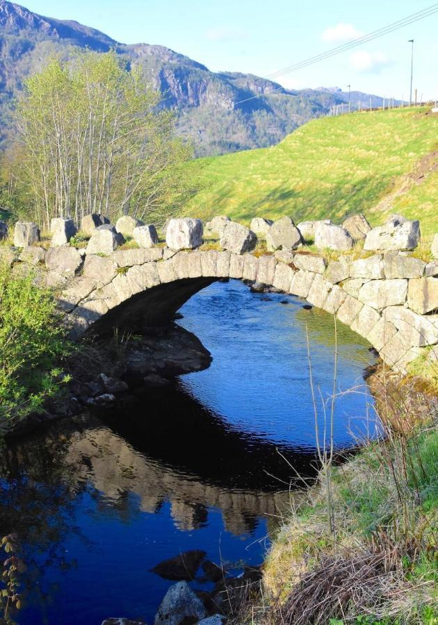 Fjord Road Lägenhet Hjelmeland Exteriör bild